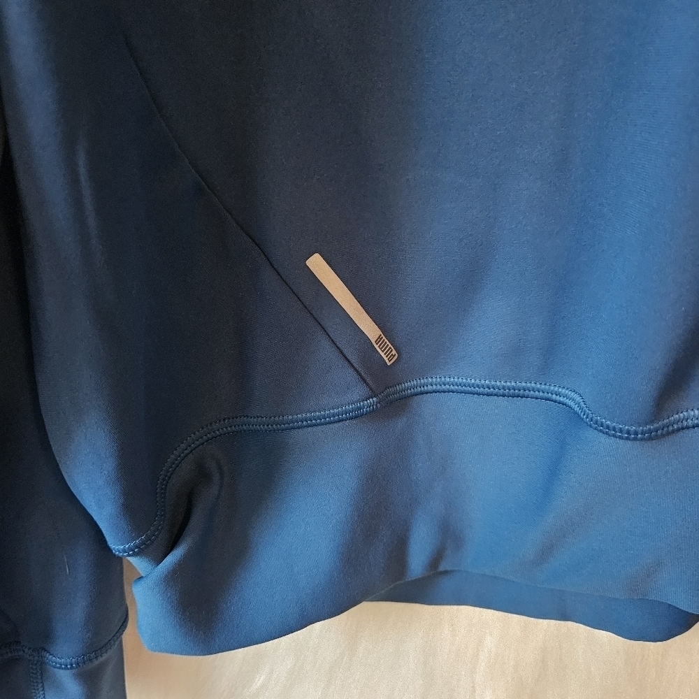 Puma Unisex Classic Logo Athletic Pullover - Picture 6 of 9